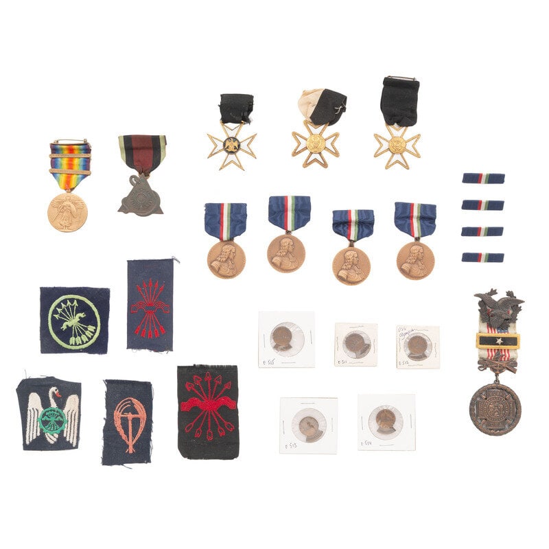 [Militaria] Large assortment of medals and related items from the Spanish American War, World Wars I - 3