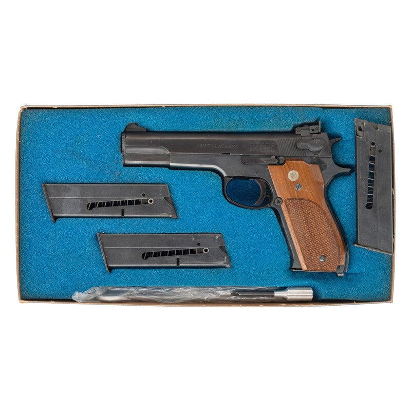 *Smith & Wesson Model 52-2 (1 of 2)