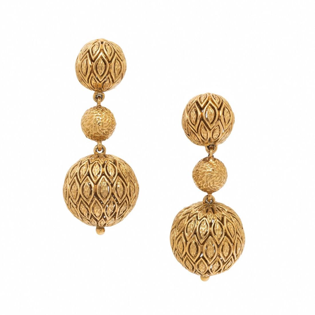 VAN CLEEF & ARPELS, YELLOW GOLD DROP EARRINGS (1 of 2)