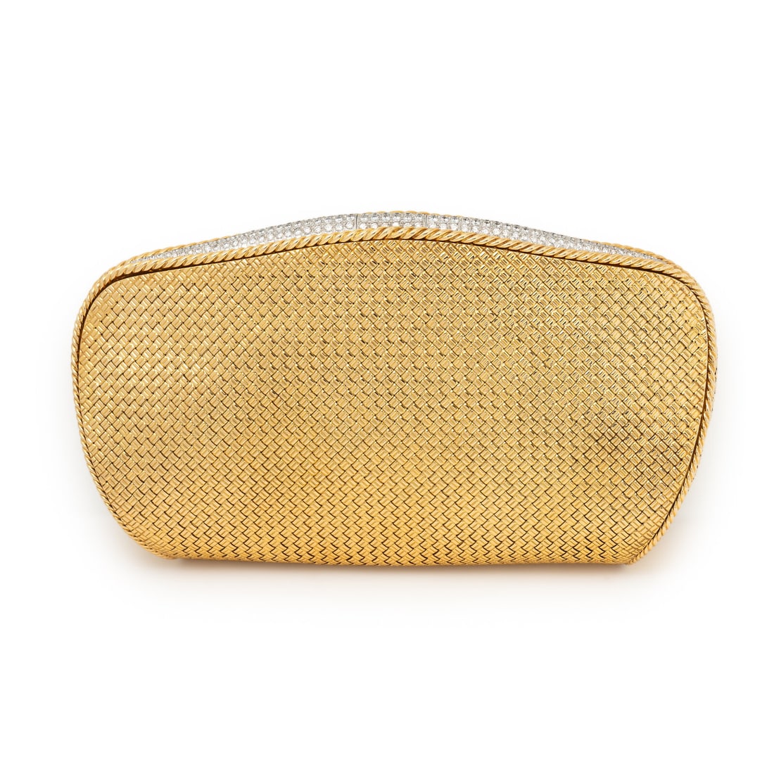 VAN CLEEF & ARPELS, YELLOW GOLD AND DIAMOND CLUTCH: VAN CLEEF & ARPELS, YELLOW GOLD AND DIAMOND CLUTCH With a woven design, a clutch with a push-lock closure, the top set with round diamonds weighing approximately 7.00 carats total. Mounted in 18