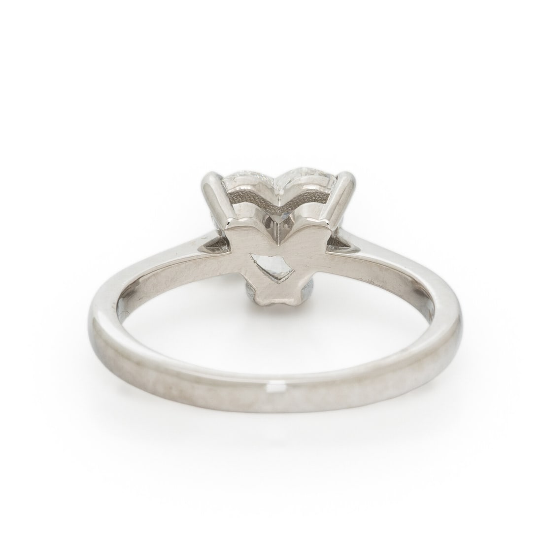 HEART SHAPE DIAMOND AND PLATINUM RING - 3