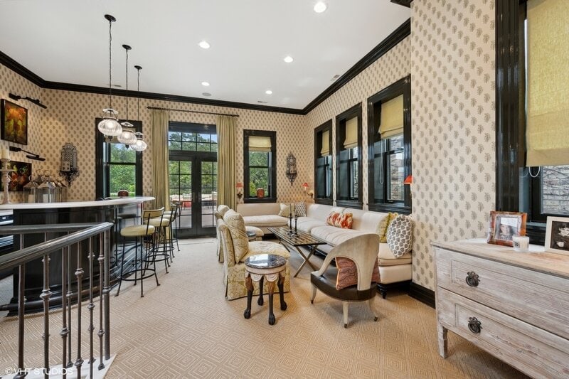 A Continental White-Painted Mirror - 11