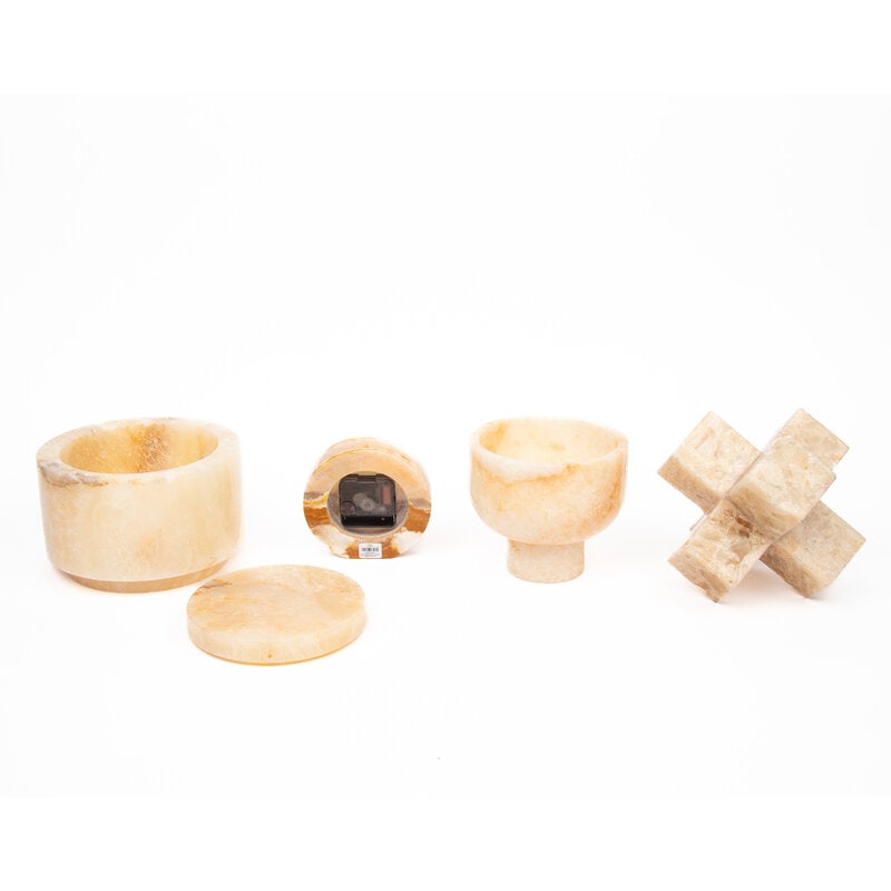 A Group of Onyx Table Articles - 2