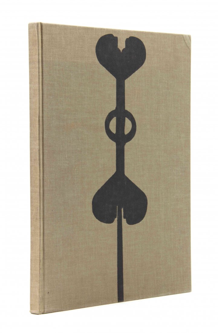 CARRANDENTE, GIOVANNI. Voltron. Philadelphia, (1964). L: CARRANDENTE, GIOVANNI Voltron. Philadelphia: Institute of Contemporary Art, (1964). Folio, decorative cloth. Black and white photographic plates by Ugo Mulas and David Smith. Limited to 1,000 copies.