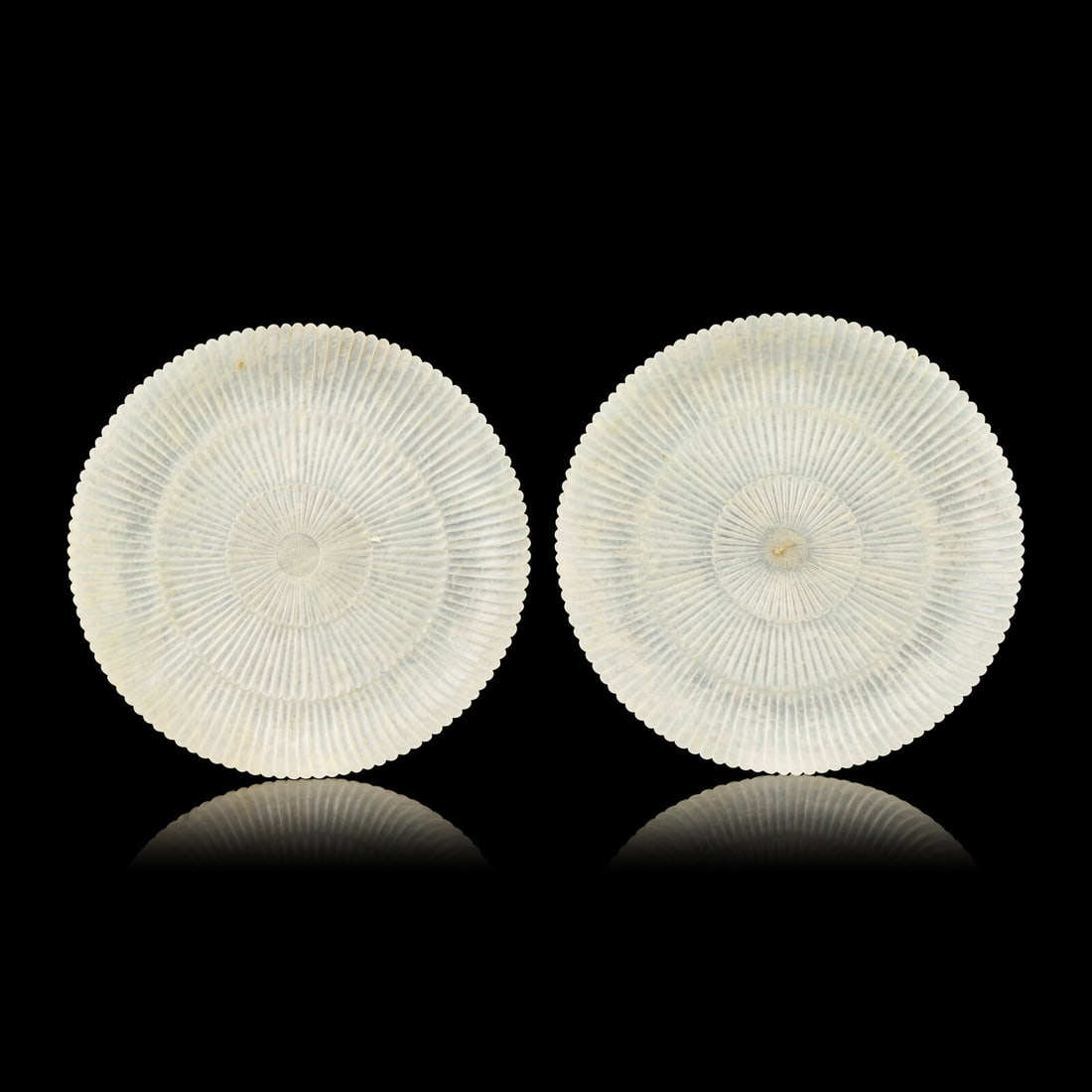 A Pair of Chinese White Jade 'Chrysanthemum' Dishes, Qing Dynasty to Republic Period 晚清 (1 of 6)