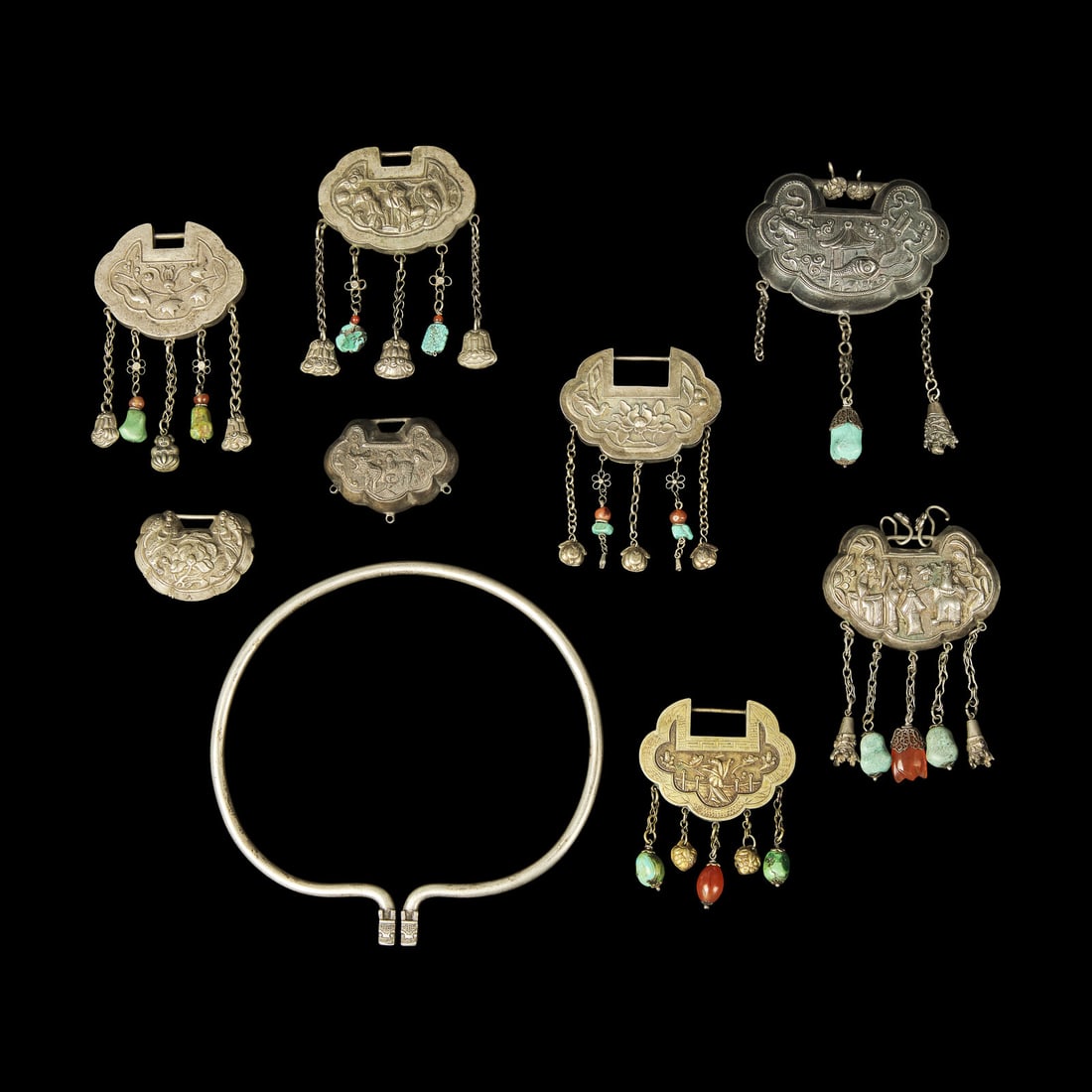 A Chinese Silver Necklace and Eight Chinese Silver Ruyi Lock-Form Pendants, Qing Dynasty 清 (1 of 7)
