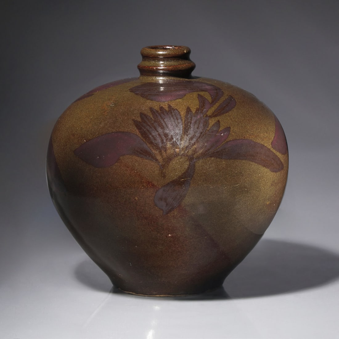 A Chinese Iron-Brown-Decorated Teadust-Glazed Vase, Jin Dynasty 金 茶葉末 (1 of 3)