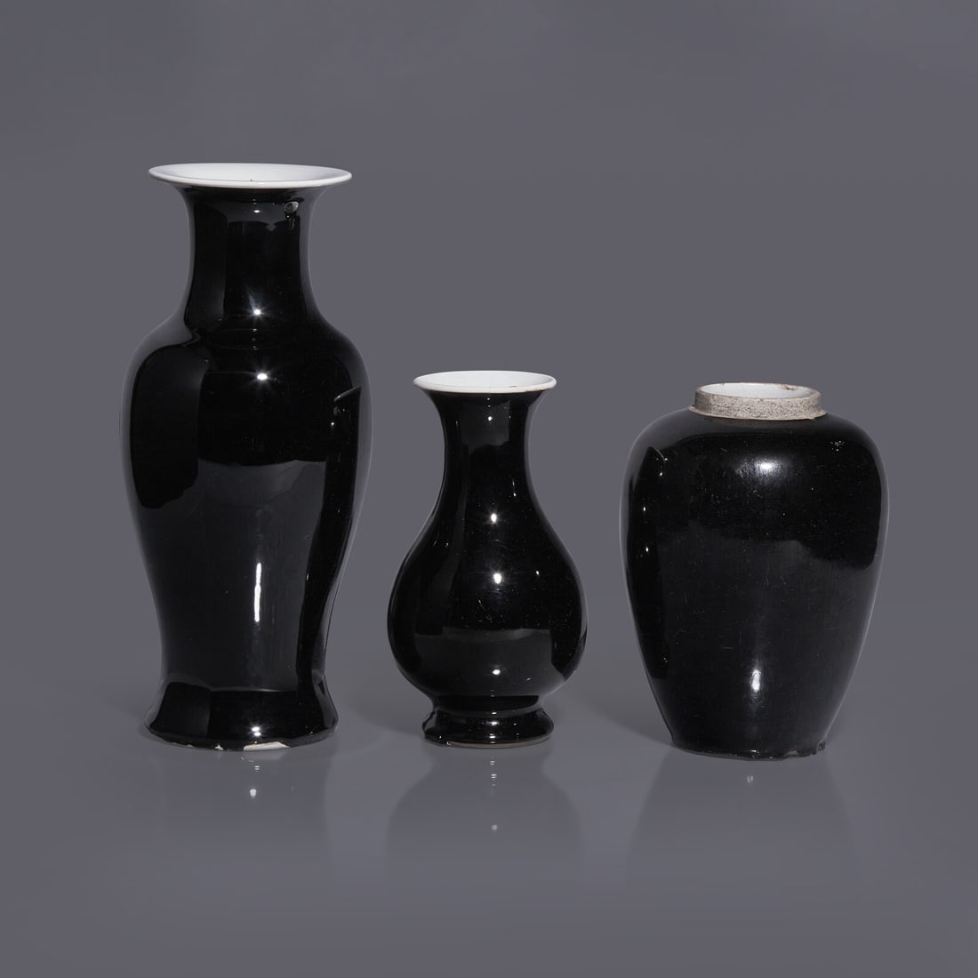 Three Chinese Mirror Black Glazed Porcelain Vases, 19th Century 清晚期 黑 (1 of 3)
