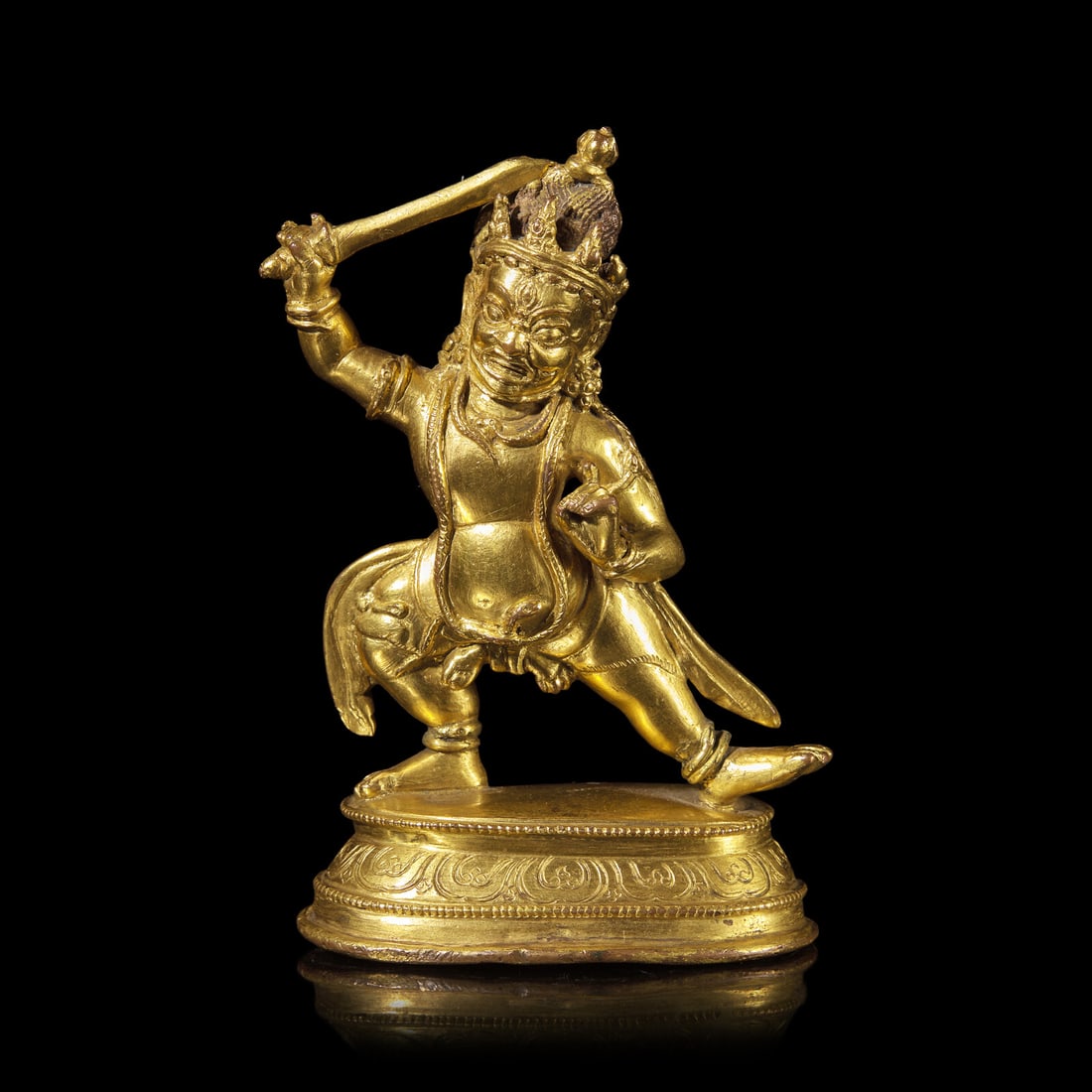 A Tibetan Gilt Bronze Figure of Mahakala, 16th/17th Century 十六/十七世: A Tibetan Gilt Bronze Figure of Mahakala, 16th/17th Century 十六/十七世紀 藏傳佛教銅鎏金大黑天 16th/17th