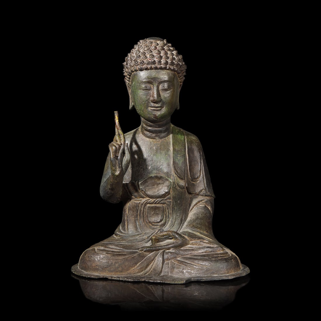 A Korean Bronze Figure of a Seated Tathagata Buddha, 14th Century 十四世紀 (1 of 5)