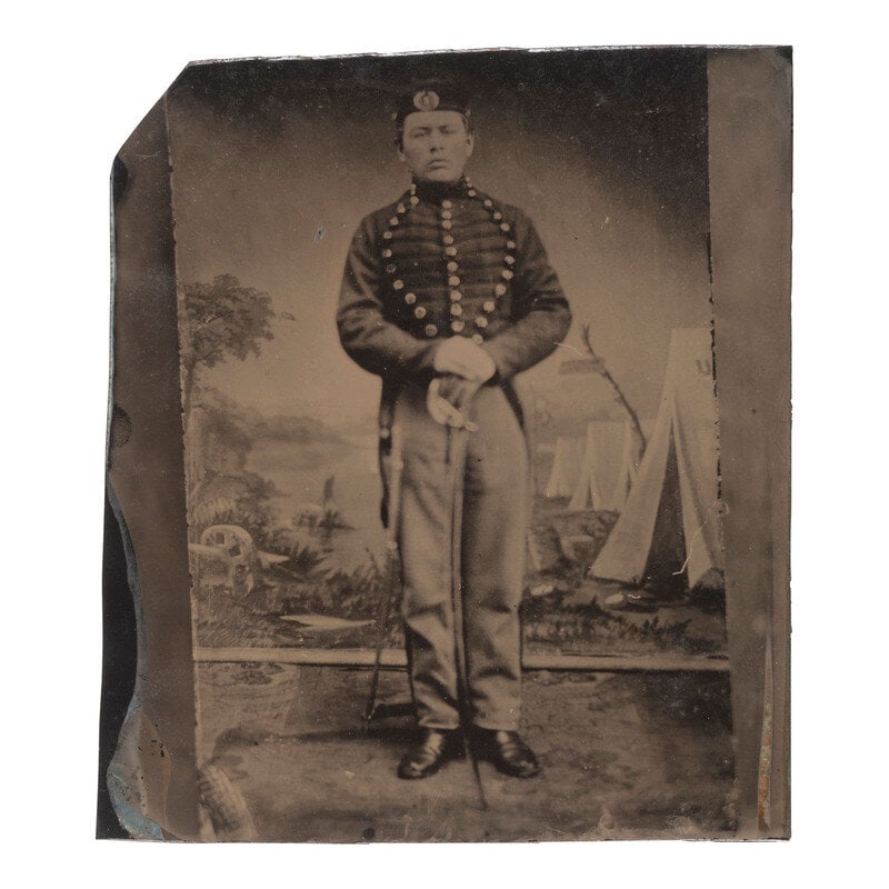 [Civil War] Group of Five Ambrotypes and Tintypes of Uniformed Soldiers, incl. US Cavalrymen - 2