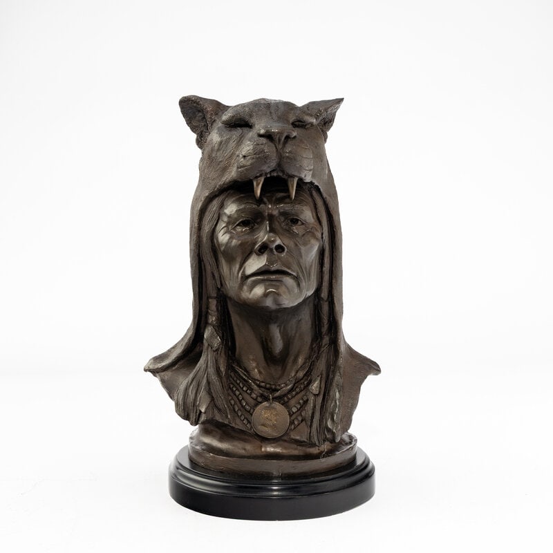 James Gruzalski (American, b. 1938) Puma: James Gruzalski(American, b. 1938)PumaBronzesigned Gruzalski and numbered 26/30. Height 18 inches. From an Old Hollywood Family This lot is located in Chicago. SizeHeight 18 inches.Signaturesigned