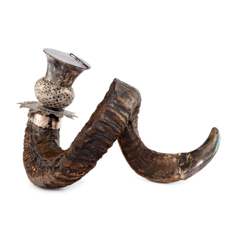 A Ram's Horn Snuff Caddy with Silverplate Mounts - 2