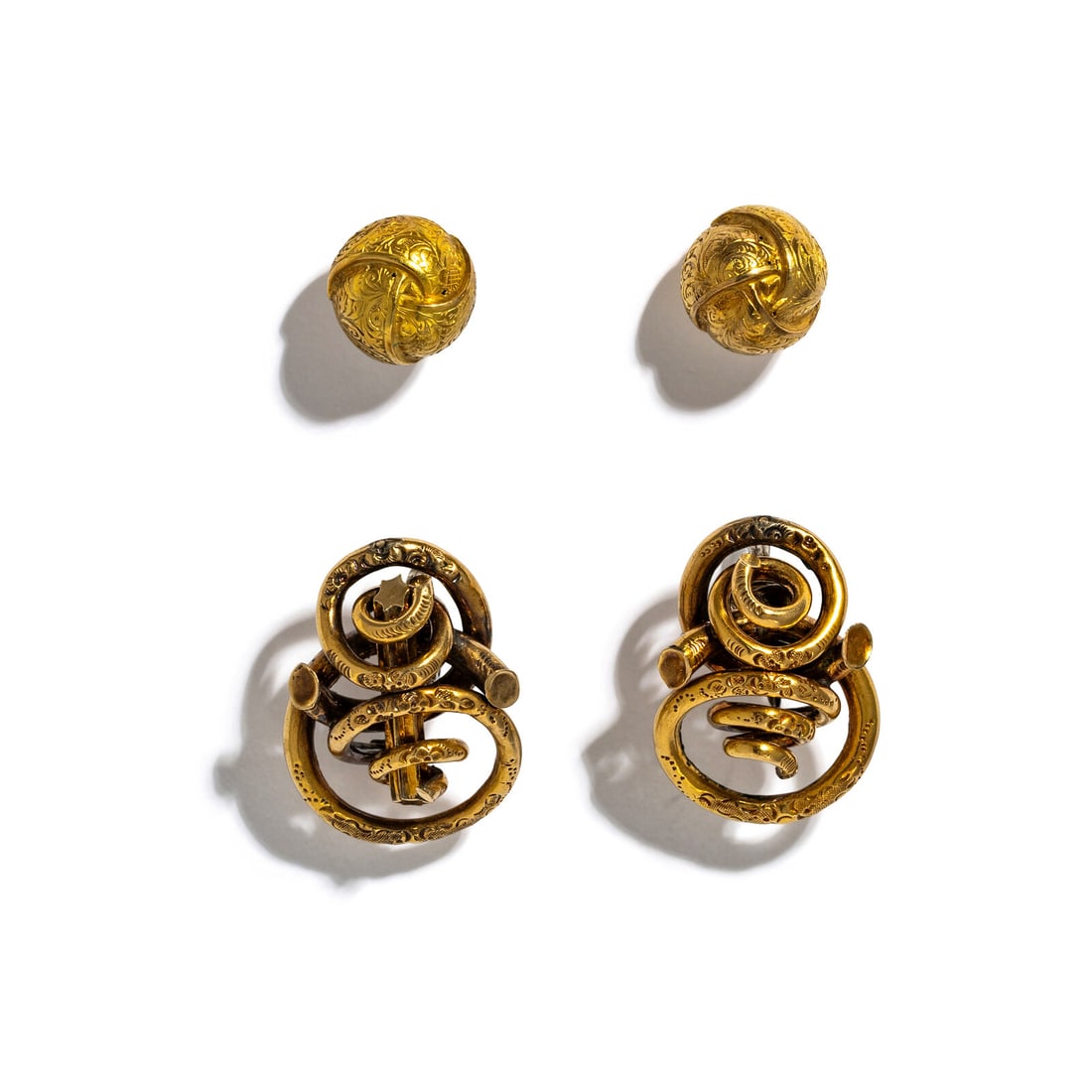 ANTIQUE, TWO PAIRS OF YELLOW GOLD EARRINGS (1 of 2)