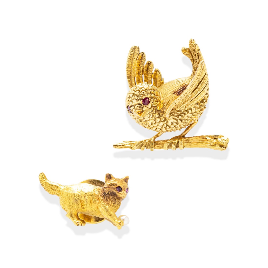 REGNER, YELLOW GOLD BIRD BROOCH AND AN UNSIGNED YELLOW GOLD CAT PIN (1 of 2)