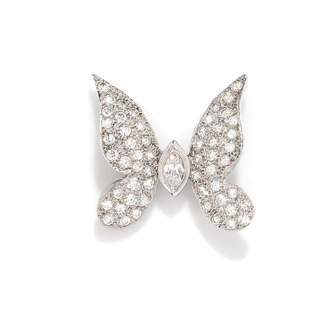 DIAMOND AND WHITE GOLD BUTTERFLY BROOCH (1 of 2)