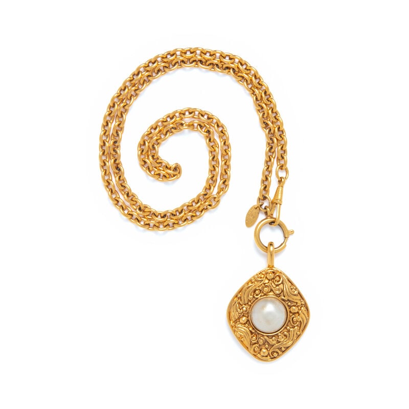 Chanel, Gripoix Pearl-Set Pendant Necklace - 3