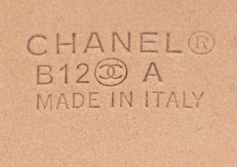 Chanel, Quilted Leather CC Buckle Belt - 3