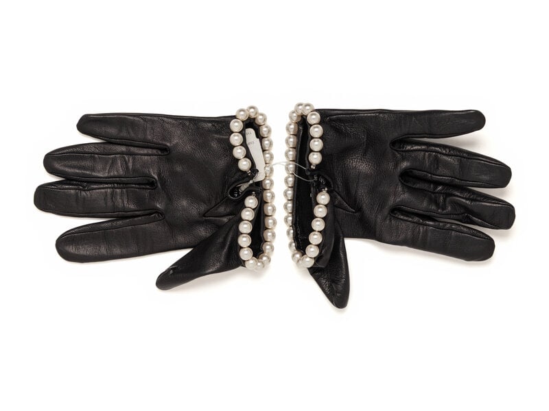 Chanel, Black Lambskin & Faux-Pearl Half Gloves - 3