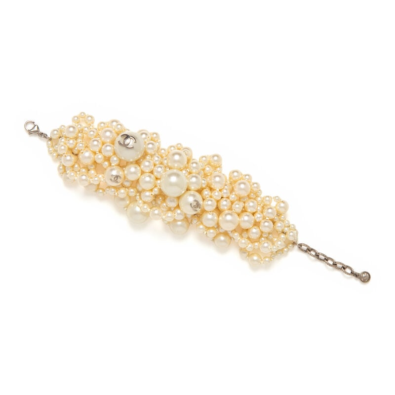 Chanel, Stacked Gripoix Pearl Bracelet - 2