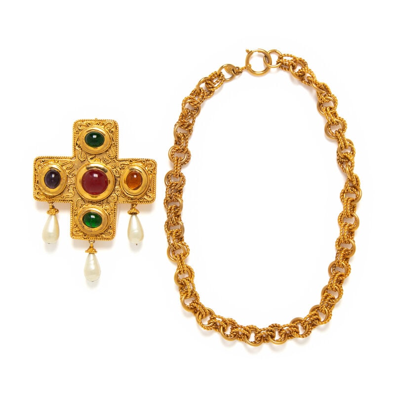 Chanel, Important Gripoix Byzantine Cross Pendant Necklace/Brooch - 2