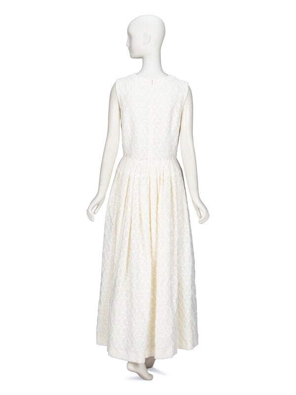 Alexander McQueen, White Jacquard Gown - 3
