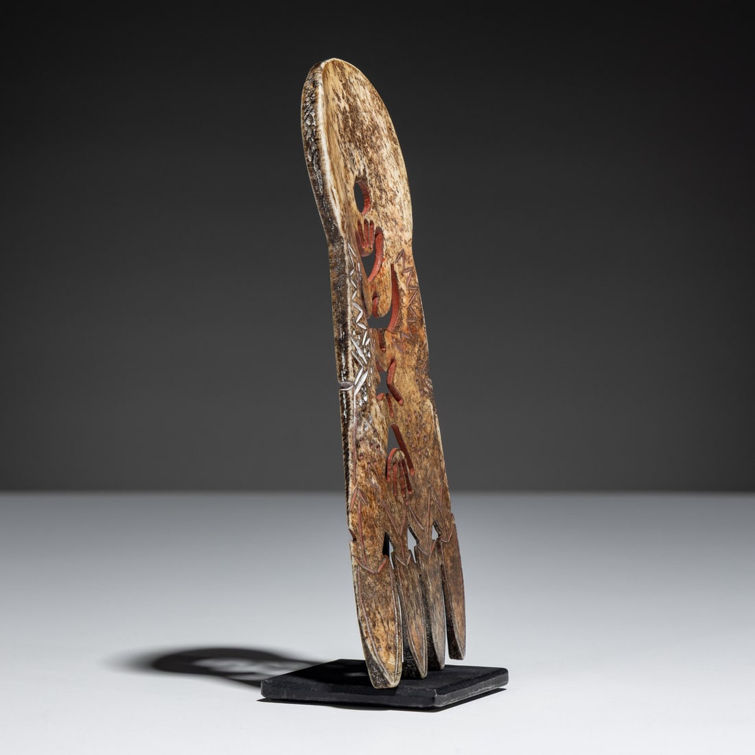 Sauk and Fox Decorated Roach Spreader - 2