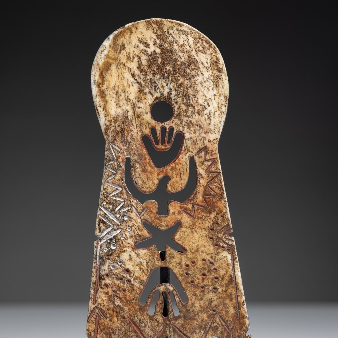 Sauk and Fox Decorated Roach Spreader - 4