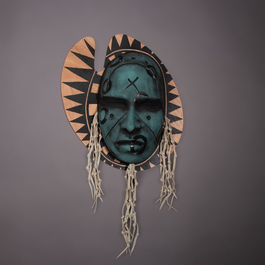 Virgil Ortiz (Cochiti, b. 1969) Revolt Runner, 2023: Virgil Ortiz (Cochiti, b. 1969) Revolt Runner, 2023 mixed media ceramic and wood sculpture face placed on a painter's palette; signed and dated on reverse height 15-3/34 inches x width12 inches