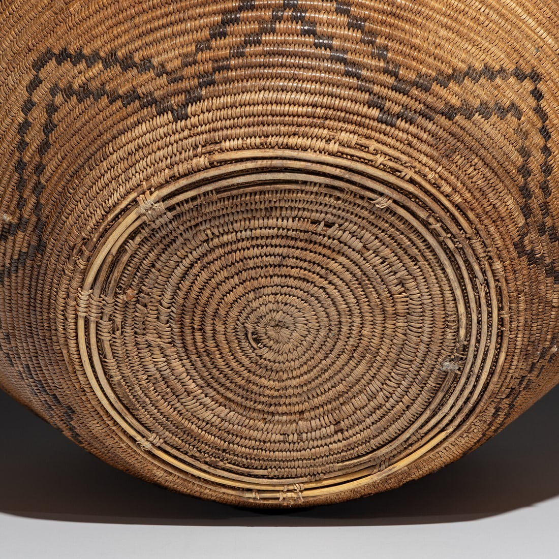 Western Apache Basketry Olla, with Human Figures - 6