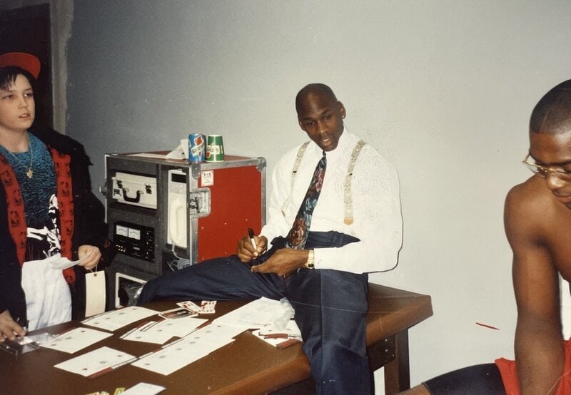 A 1991 Upper Deck Michael Jordan Signed Autograph Basketball Card No. 48 (PSA 9 AUTO) - 5