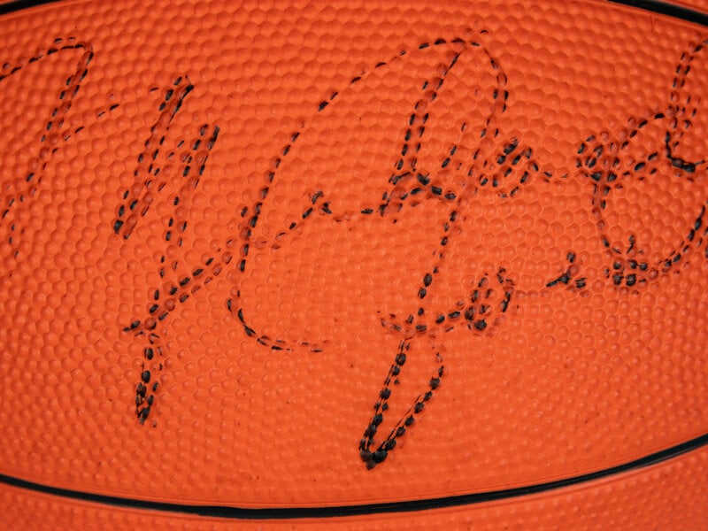 A Michael Jordan Vintage Singed Signed Autograph Basketball (Beckett Authentication Services, Moss F - 3