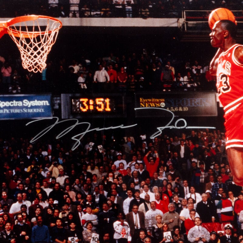 A Michael Jordan 1988 Gatorade Slam Dunk Championship Signed Autograph Display (Upper Deck Authentic - 2