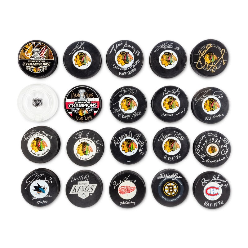 A Collection of Signed Autograph Hockey Pucks Including Wayne Gretzky - 2