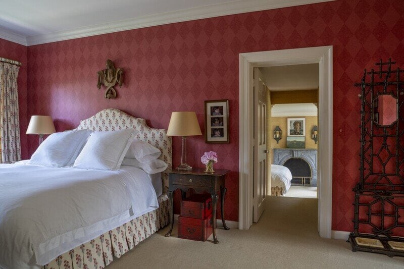 A Glass and Papier-Mâché Service Bell Sculpture  - 11