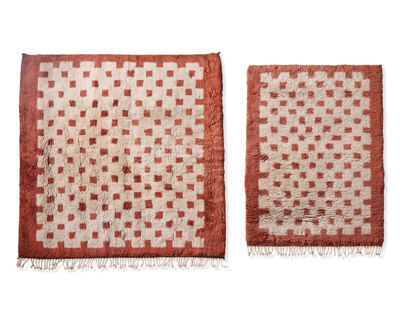 Two Hand-Knotted 'Gambit' Rugs By Beni DONATED BY NATE BERKUS: Two Hand-Knotted 'Gambit' Rugs By Beni DONATED BY NATE BERKUS In the 'Siena and Taupe' colorway. 97 x 97 inches square, the larger. Freeman's in Partnership with the Winter Show to Benefit East Side