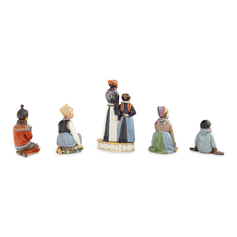A Group of Royal Copenhagen Grønland Porcelain Figures  - 2