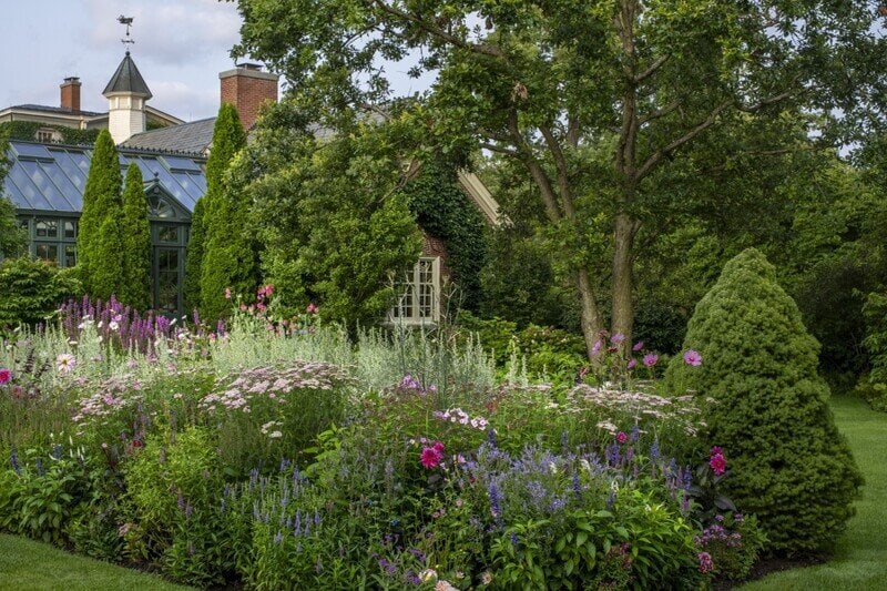 A Collection of Books Pertaining to Plants and Gardens - 16