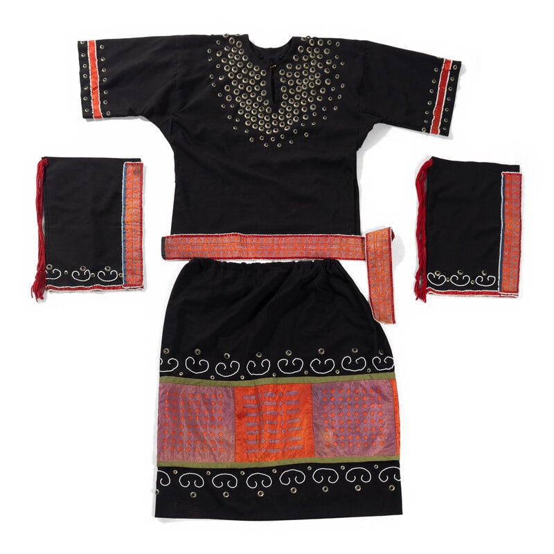 Ho Chunk Woman's Ribbonwork Dress and Leggings: Ho Chunk Woman's Ribbonwork Dress and Leggings mid-20th century blouse profusely decorated with German silver brooches, length 26 inches x chest 44 inchesribbonwork sash, length 43 inc