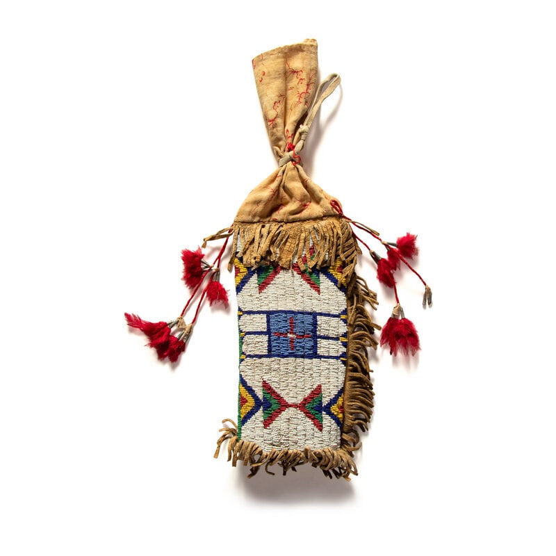 Sioux Beaded Hide Bag (1 of 3)