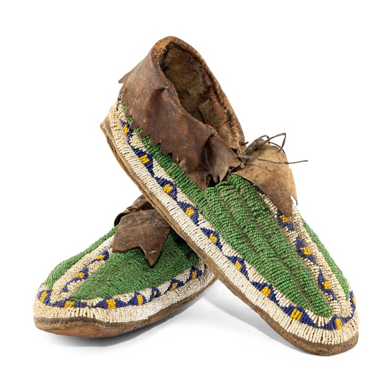 Sioux Beaded Hide Moccasins (1 of 6)