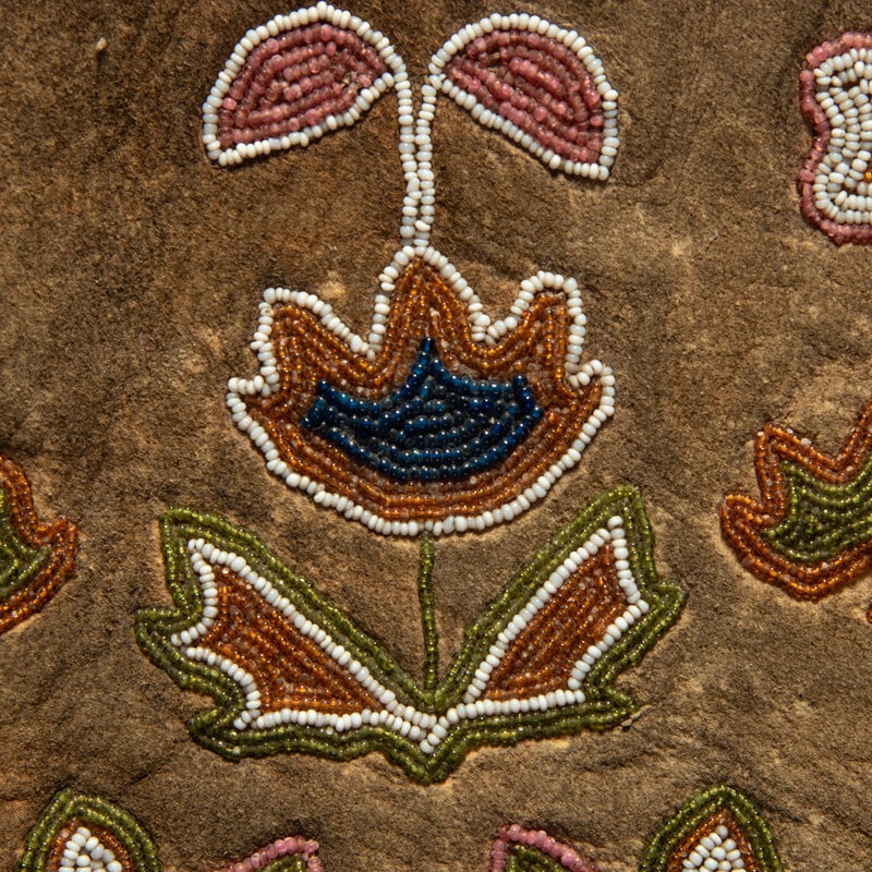 Apsáalooke [Crow] Beaded Hide Gauntlets - 2