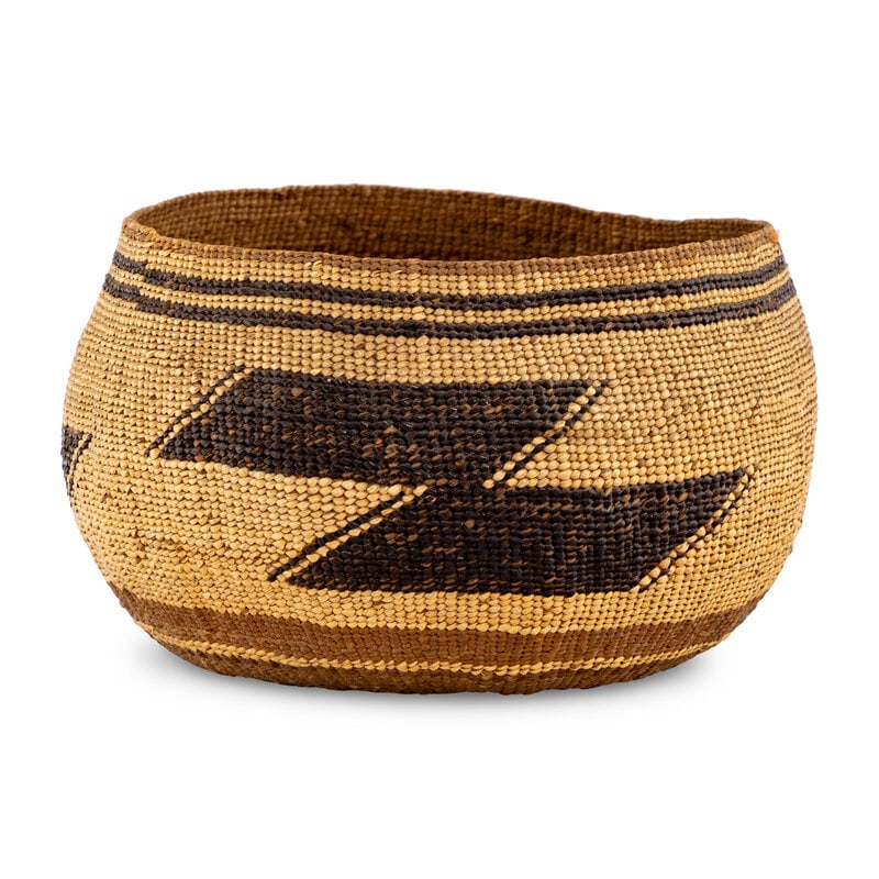 Northern California Basketry Bowl: Northern California Basketry Bowl early 20th century height 3-3/4 inches x diameter 6-1/2 inches This lot is located in Cincinnati. Condition2-inch horizontal split on body.