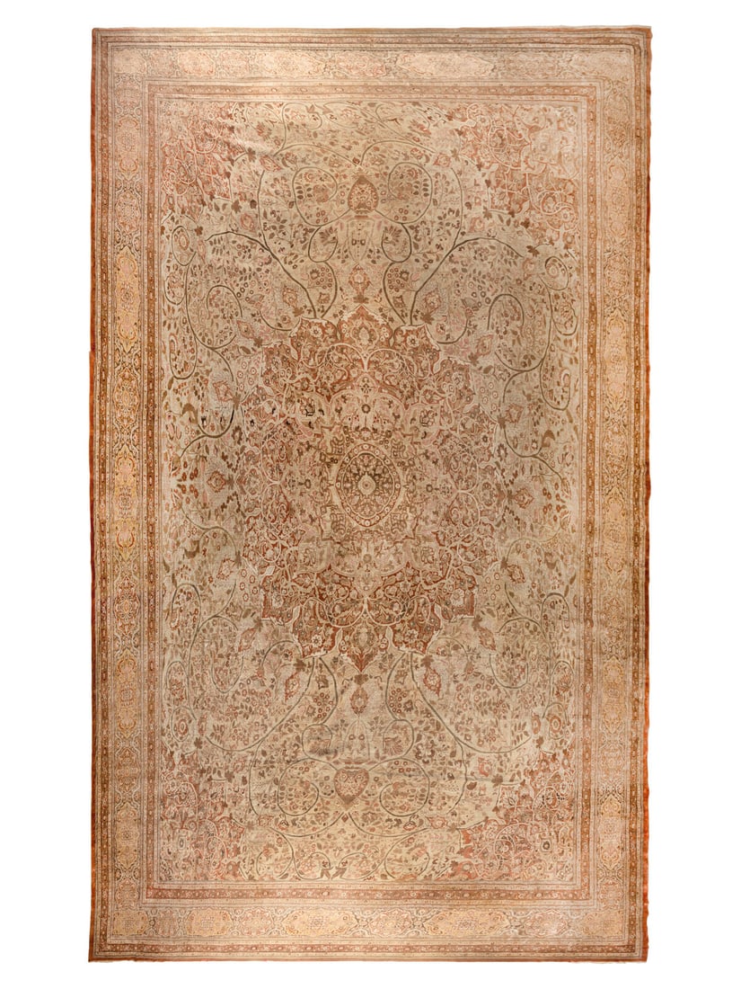 A Large Tabriz Carpet (1 of 4)