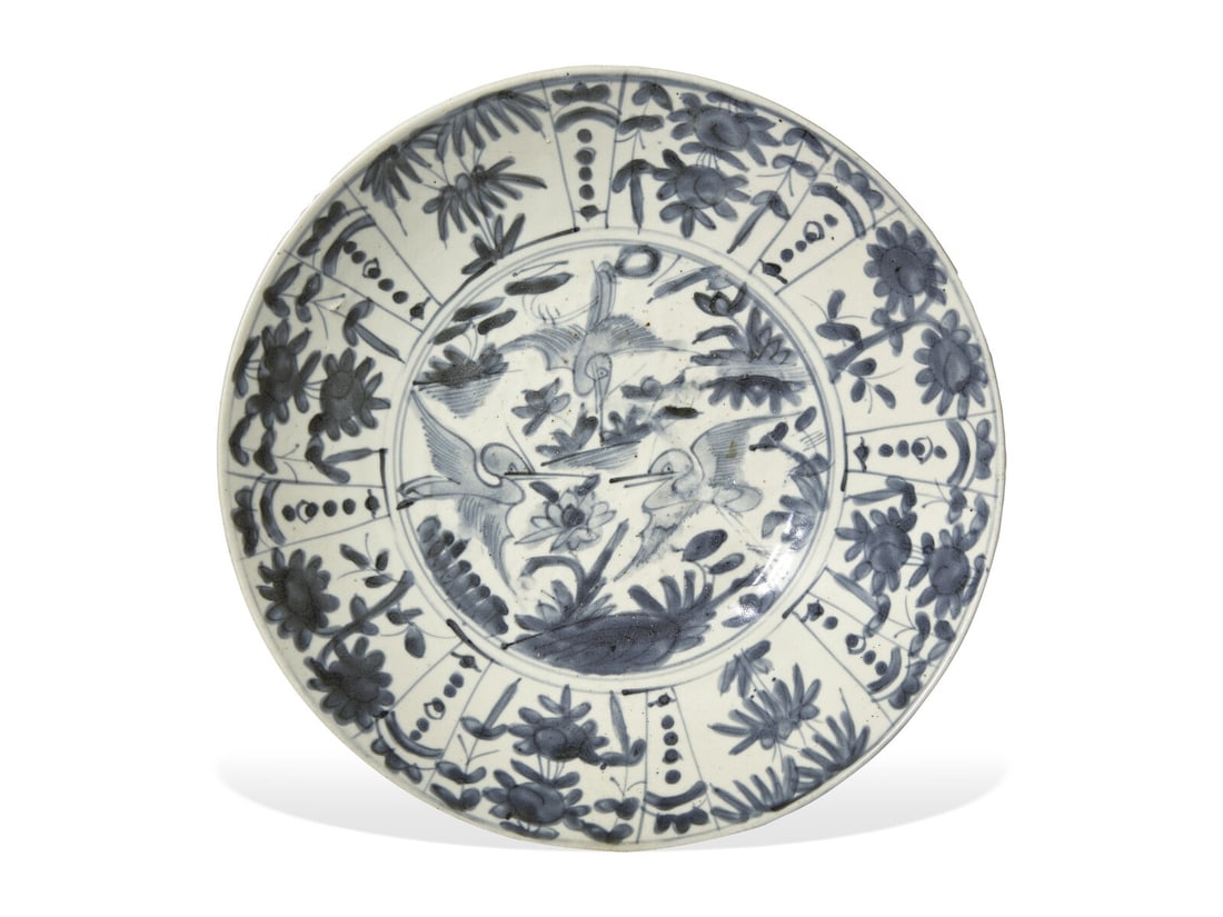 A Chinese Swatow Blue and White Porcelain Bowl, Ming Dynasty 明 漳州窰 (1 of 2)