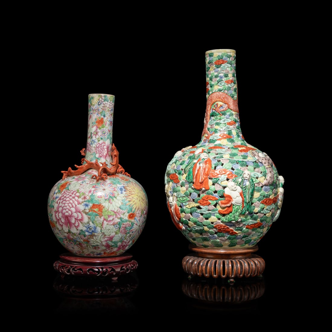Two Chinese Famille Rose Mille Fleur Porcelain Vases, 19th Century 清晚期 粉 (1 of 3)