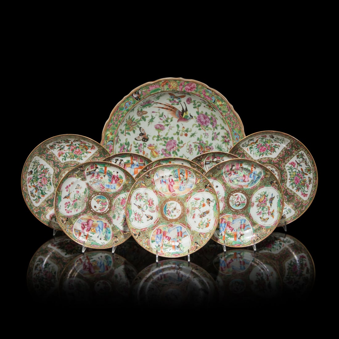 A Group of Eight Assorted Chinese Rose Medallion Dishes and a Charger, Second Half 19th Century (1 of 5)