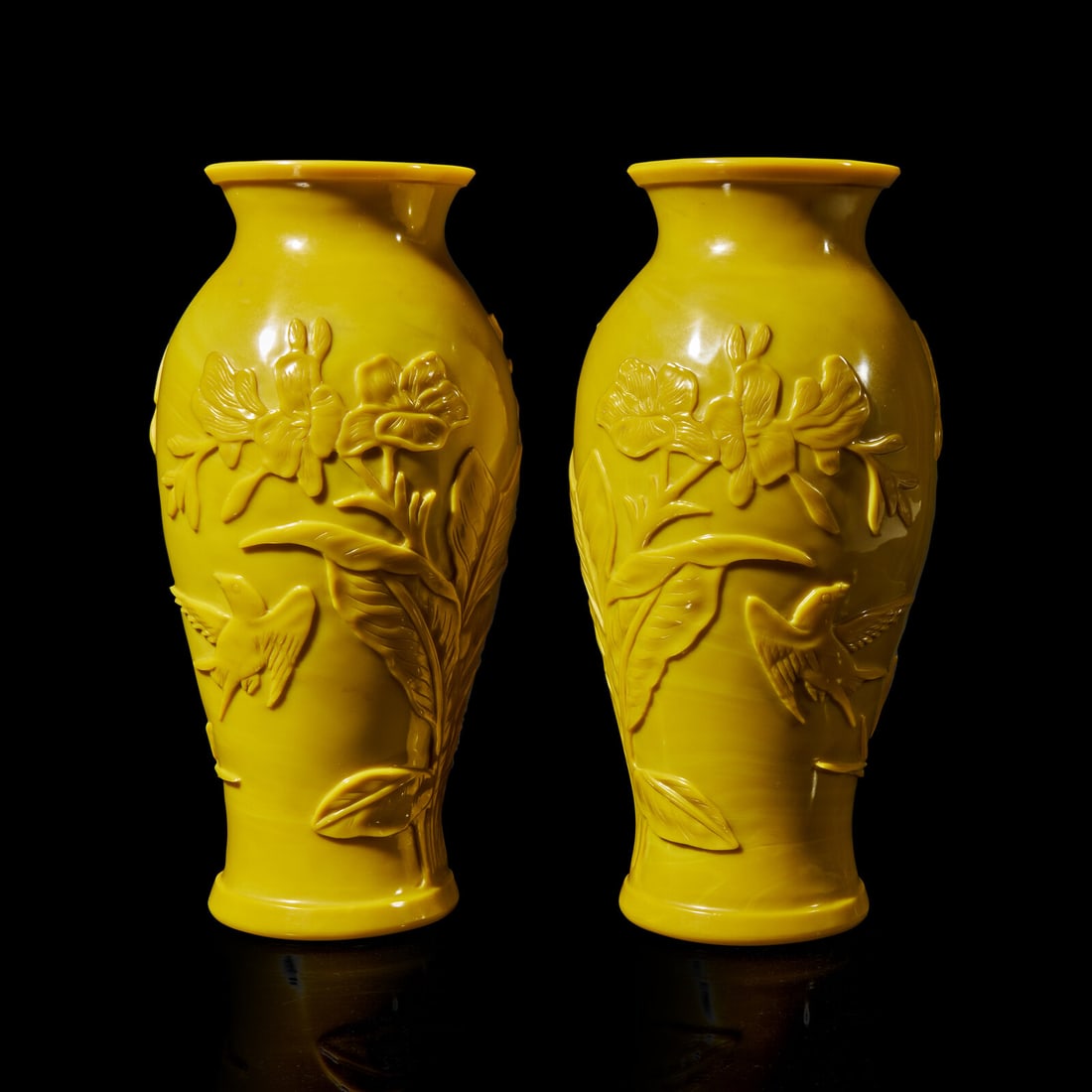 A Pair of Chinese Yellow "Peking" Glass Vases 黃料梅花紋賞 (1 of 2)