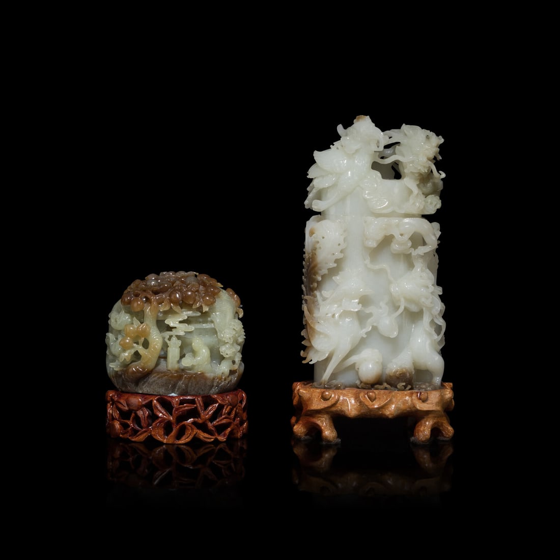Two Chinese Pale Celadon and Russet Jade Carvings, 20th Century 近代 青白 (1 of 3)
