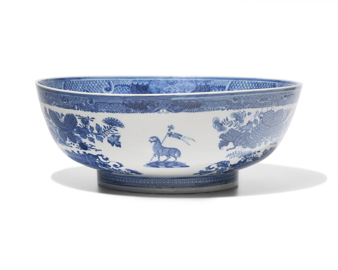 A Large Chinese Export Porcelain Blue Fitzhugh Armorial Punch Bowl Bearing the Roberts Crest (1 of 9)